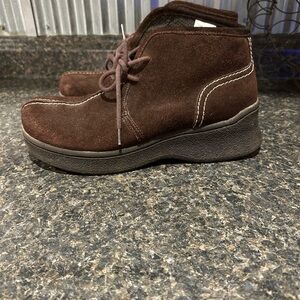 Vintage 90’s Lower East side Women’s Suede Ankle Boots Platform Style Rare